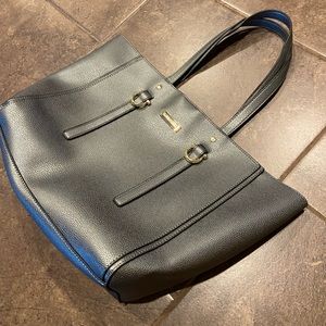 Large Tahari zip tote